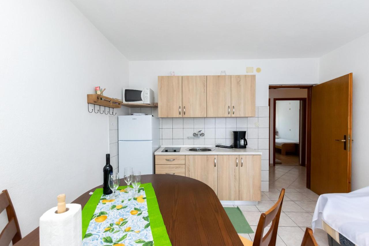 Apartments Biserka Barbat na Rabu Eksteriør billede
