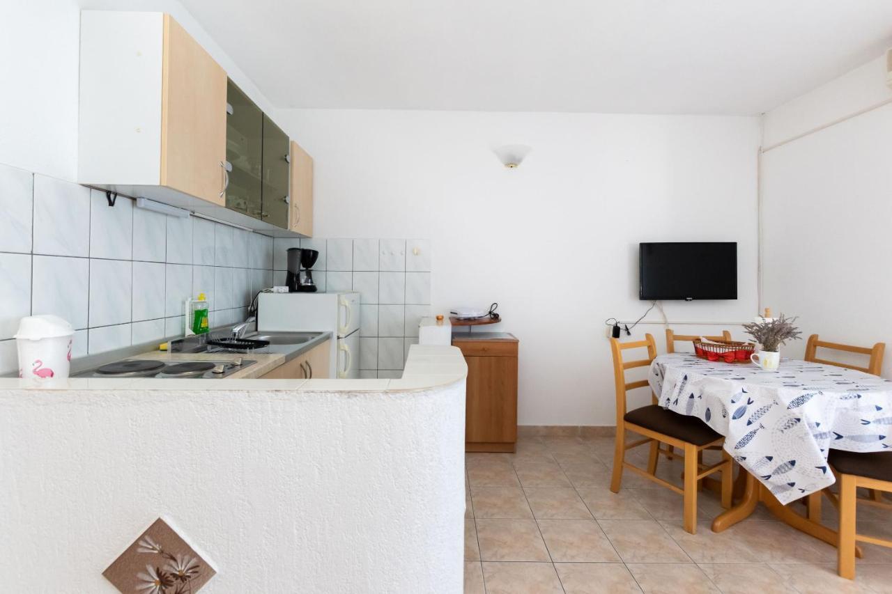 Apartments Biserka Barbat na Rabu Eksteriør billede