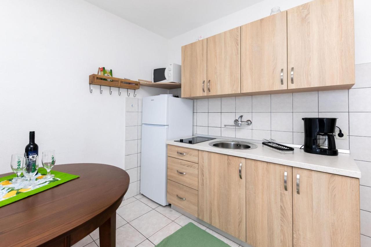 Apartments Biserka Barbat na Rabu Eksteriør billede